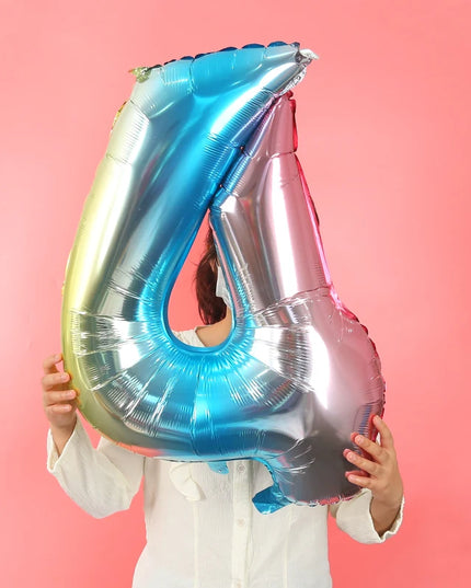 Dein 3D Regenbogen Einhorn Kuscheltier Ballon