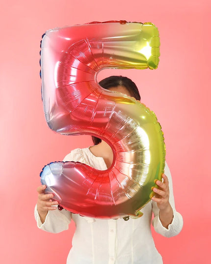 Dein 3D Regenbogen Einhorn Kuscheltier Ballon