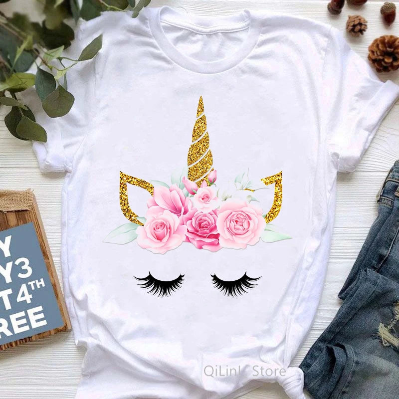 Dein süßes Einhorn T-Shirt mit Blumen!