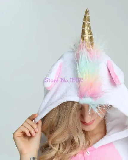 Dein Einhorn Onesie für süße Träume!