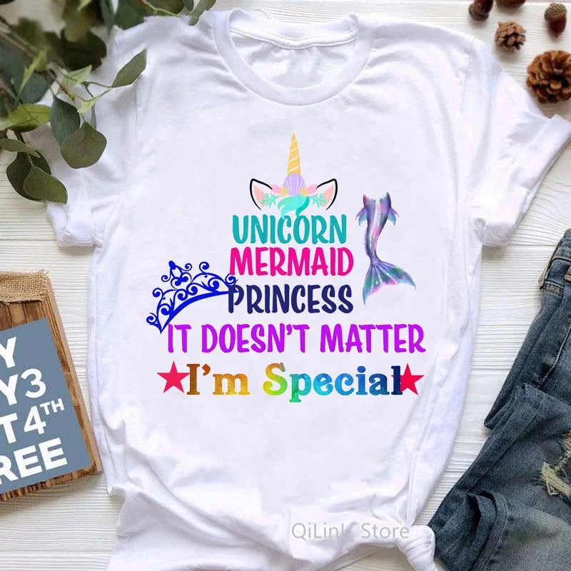 Dein Einhorn T-Shirt mit Blumen-Charme