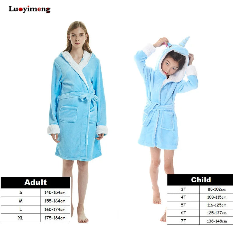 Warmer Einhorn Pyjama für kuschelige