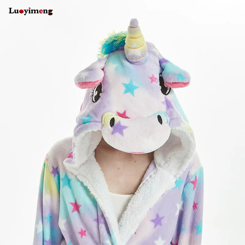 Warmer Einhorn Pyjama für kuschelige