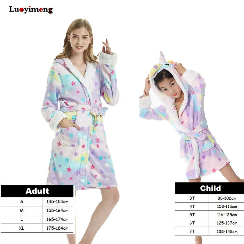 Warmer Einhorn Pyjama für kuschelige