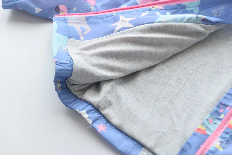 Deine Regenbogen-Einhorn Jacke wartet!