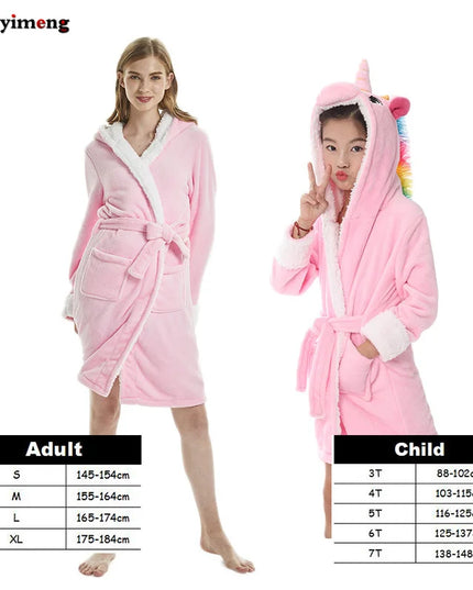 Warmer Einhorn Pyjama für kuschelige