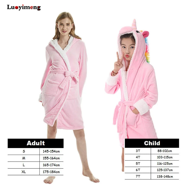 Warmer Einhorn Pyjama für kuschelige