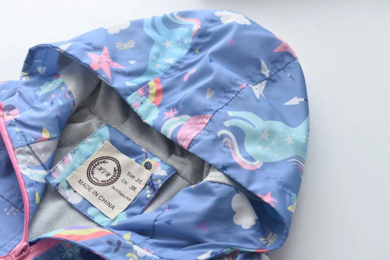 Deine Regenbogen-Einhorn Jacke wartet!