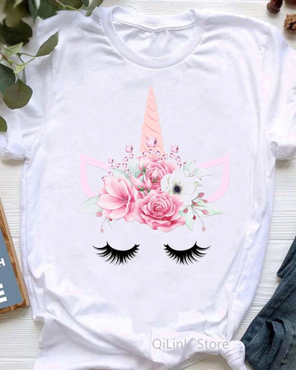 Dein verspieltes Einhorn T-Shirt mit