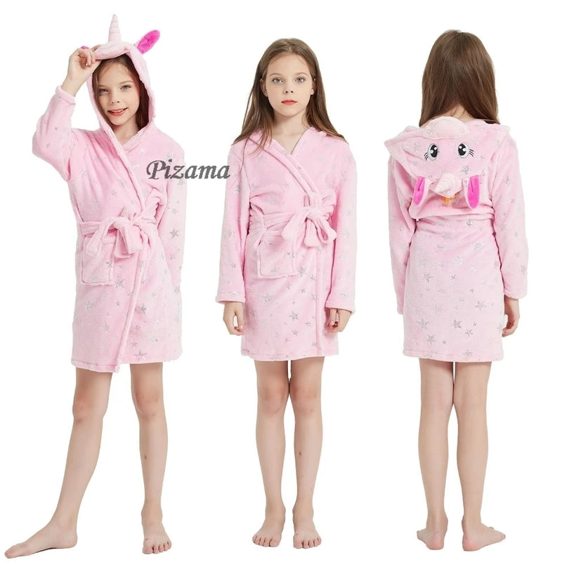 Süßer Einhorn Pyjama für kleine Sternchen
