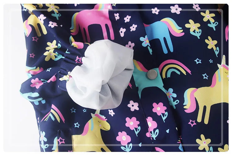 Deine fröhliche Einhorn Jacke für alle Fälle!