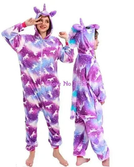 Dein kuscheliger Einhorn Onesie Panda-Style!