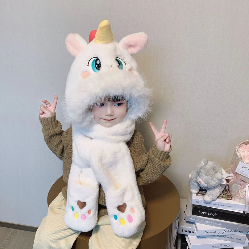Deine strahlende Einhorn Plüschmütze Weiß!
