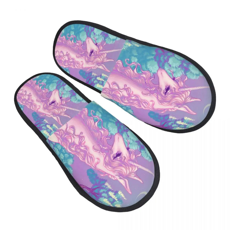 Kuschelige Einhorn Hausschuhe für Damen mit Memory Foam und Fantasy-Film-Design
