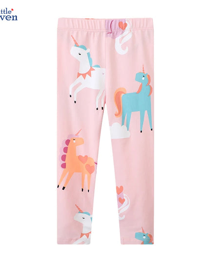 Mädchen trägt eine pinke Einhorn Leggings mit Cartoon-Motiv aus weicher Baumwolle für den Herbst