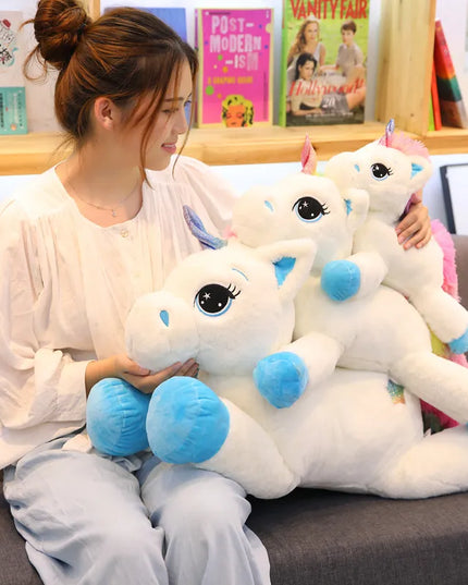 Dein riesiges Regenbogen Einhorn Kissen!