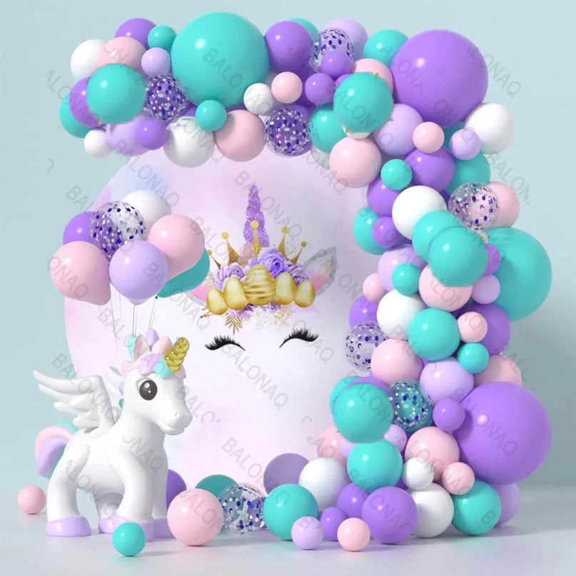 95-teiliges Einhorn Regenbogen Ballon Set mit verschiedenen Zahlenballons und Einhornmotiven für eine Geburtstagsfeier