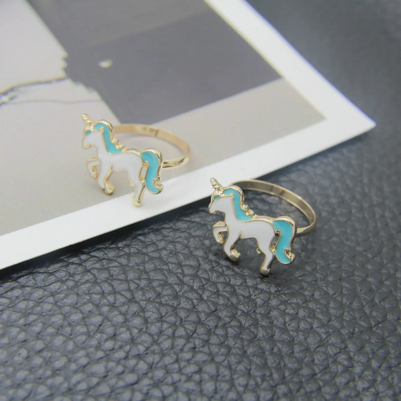 Süßer Einhorn Ring im koreanisch-japanischen Stil mit "Drop Oil"-Design auf dem Einhorn-Motiv