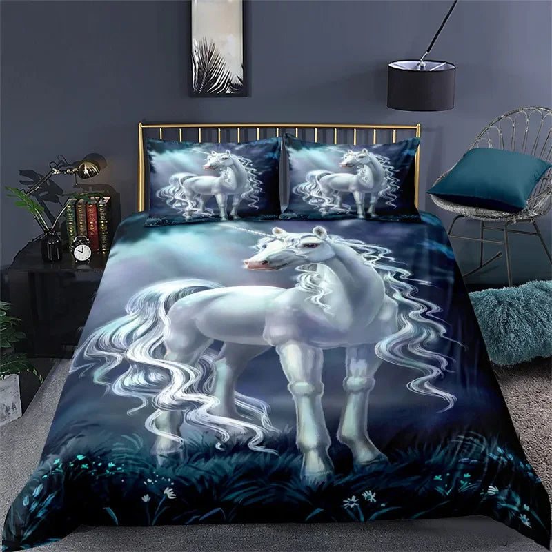 3D Einhorn Bettwäsche mit einem weißen, majestätischen Einhorn, das einem Drachenpferd ähnelt, in einer fantasievollen Landschaft.