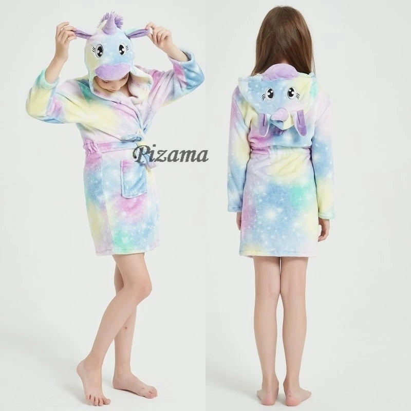 Süßer Einhorn Pyjama für kleine Sternchen