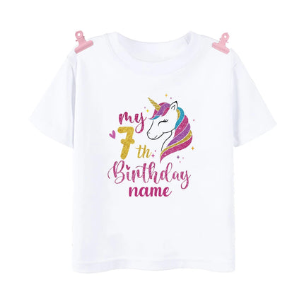 Personalisiertes Einhorn Geburtstag T-Shirt für Mädchen mit Namen und Alter (1-12 Jahre) in Hellblau