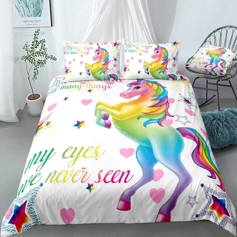 Farbige Träume mit deiner Einhorn Bettwäsche!
