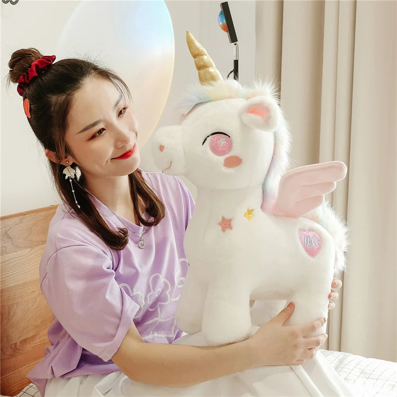 Dein kuscheliges Einhorn Kissen mit Flügeln!