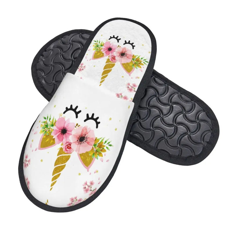 Deine kuscheligen Einhorn Hausschuhe zum