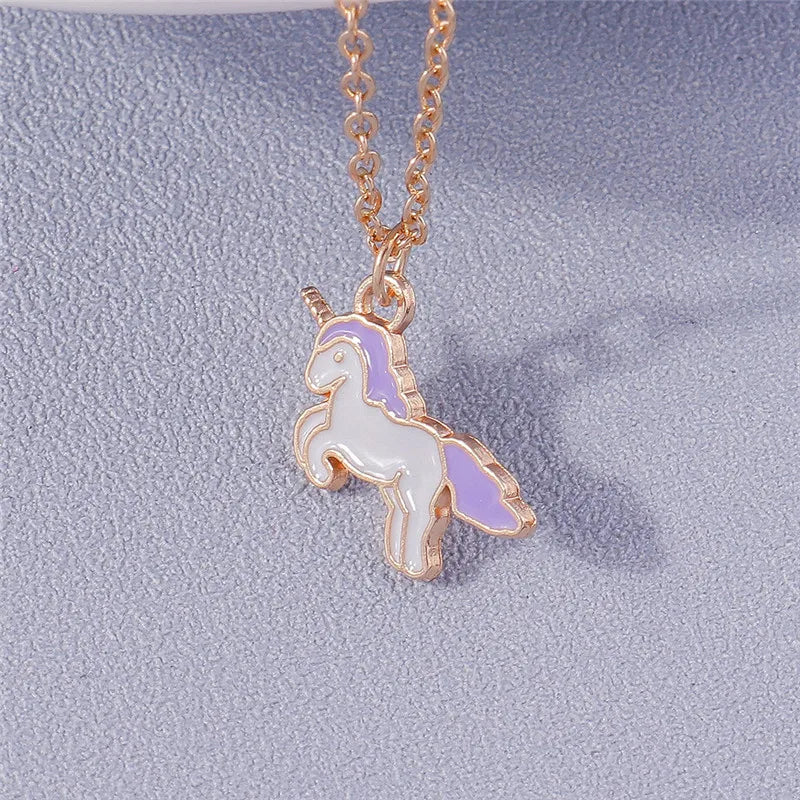 Deine bunte Einhorn Kette mit Enamel-Motiven!
