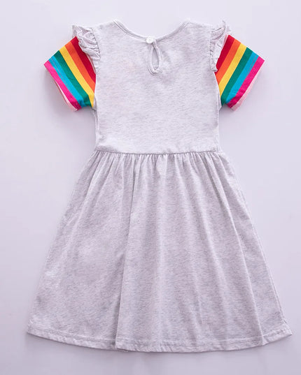Dein zauberhaftes Einhorn Kleid mit Taschen!