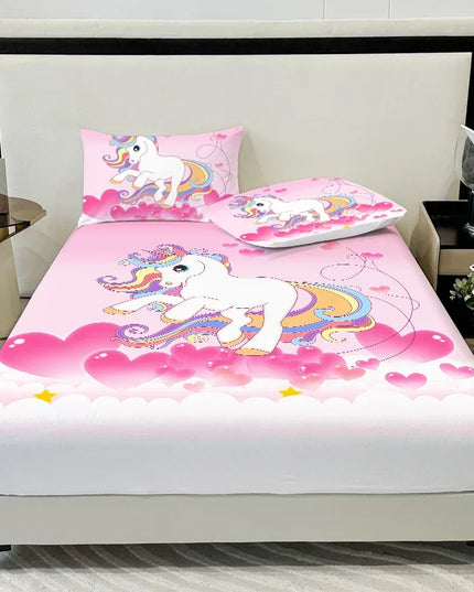 Einhorn Bettwäsche Set in Puderrosa mit niedlichem Einhorn-Muster, inklusive Spannbettlaken und zwei Kissenbezügen aus Polyester.