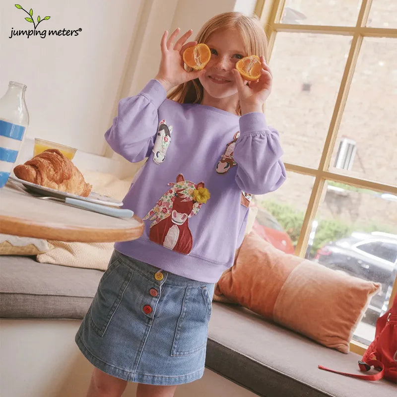Dein Einhorn Pullover mit süßer Stickerei!