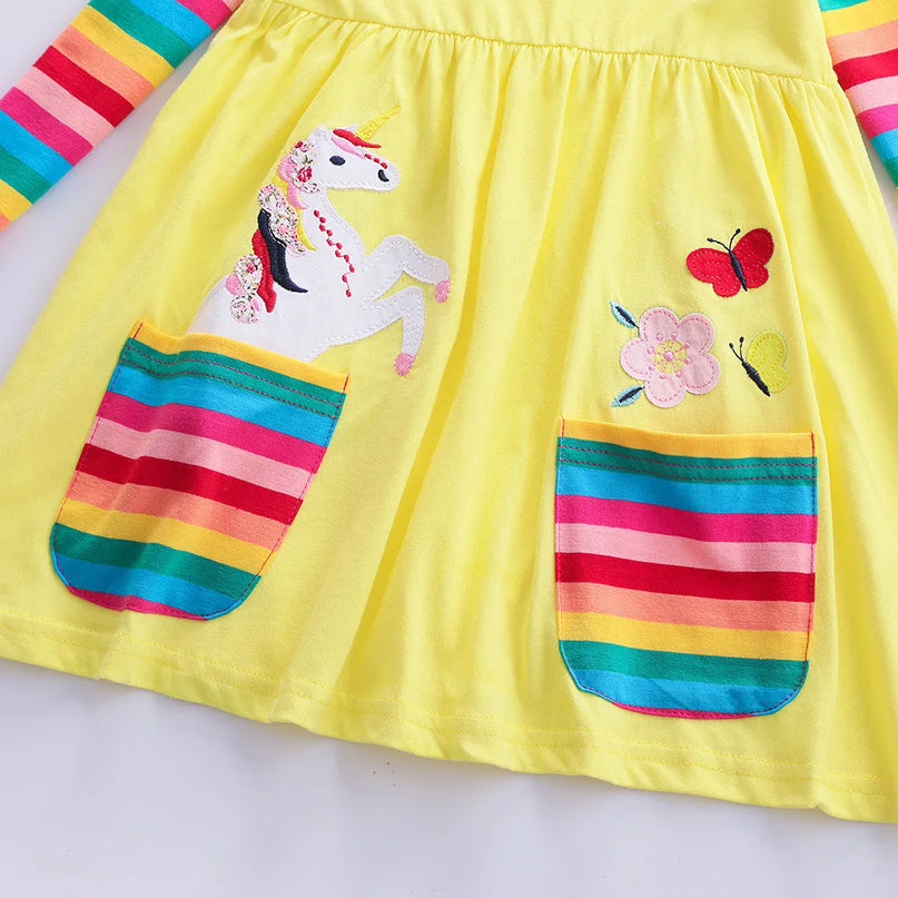 Fuchsia Einhorn Kleid: Dein Herbst-Highlight!