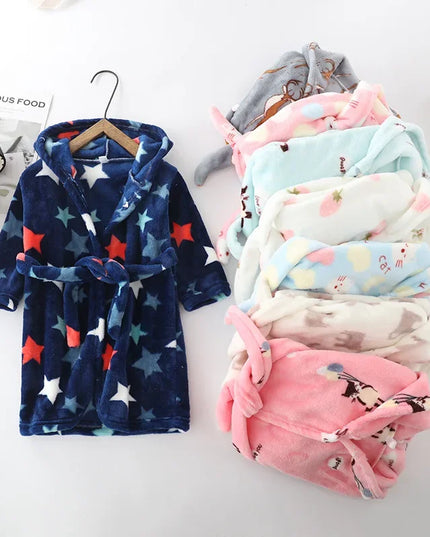 Süßer Einhorn Pyjama für kleine