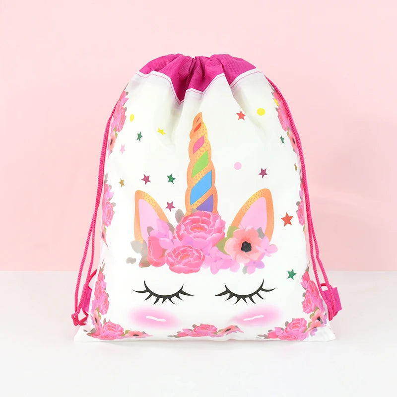 Einhorn Rucksack B06 mit Kordelzug, niedliches Cartoon-Einhorn-Design auf Vliesstoff