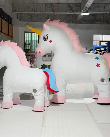 Strahlendes Aufblasbares Einhorn Kostuem!