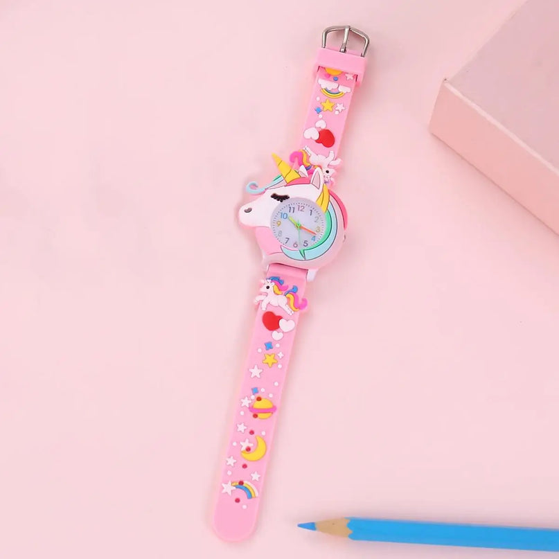 Deine magische Einhorn Uhr mit Saturn-Zauber!