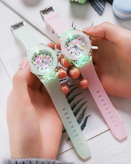 Deine Einhorn Uhr, die nachts leuchtet!