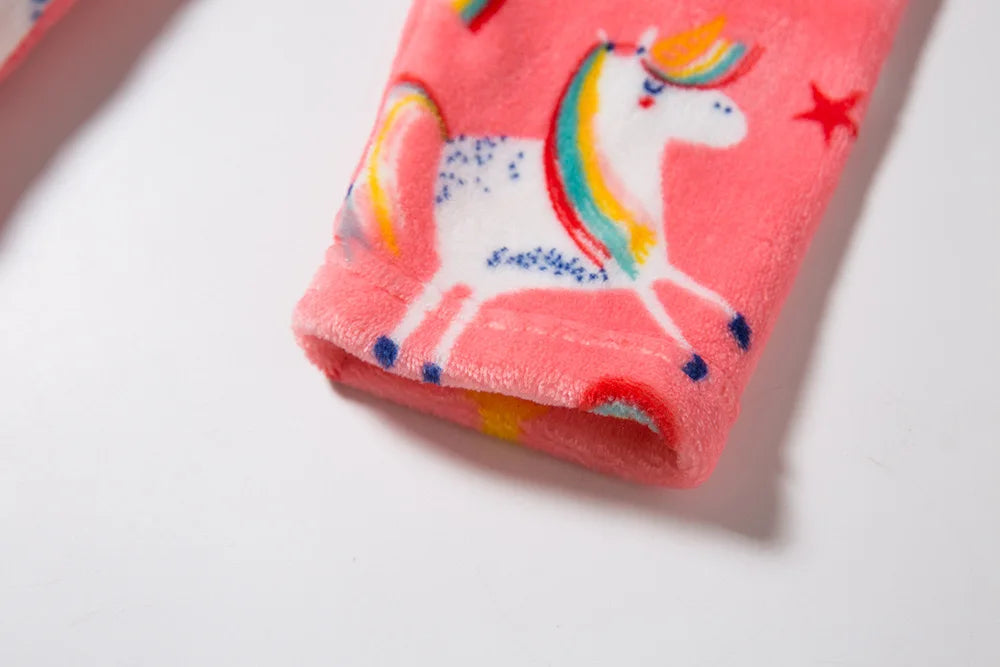 Kuscheliger Einhorn Pyjama für kleine Träumer