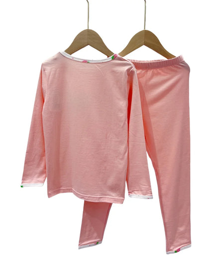 Der zuckersüße Einhorn Pyjama mit Erdbeeren