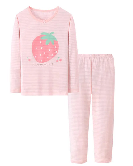 Der zuckersüße Einhorn Pyjama mit Erdbeeren