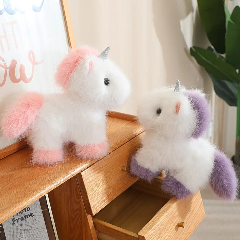 Dein süßes Regenbogen Einhorn Kissen!
