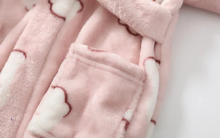 Dein Einhorn Pyjama für entspannte Stunden