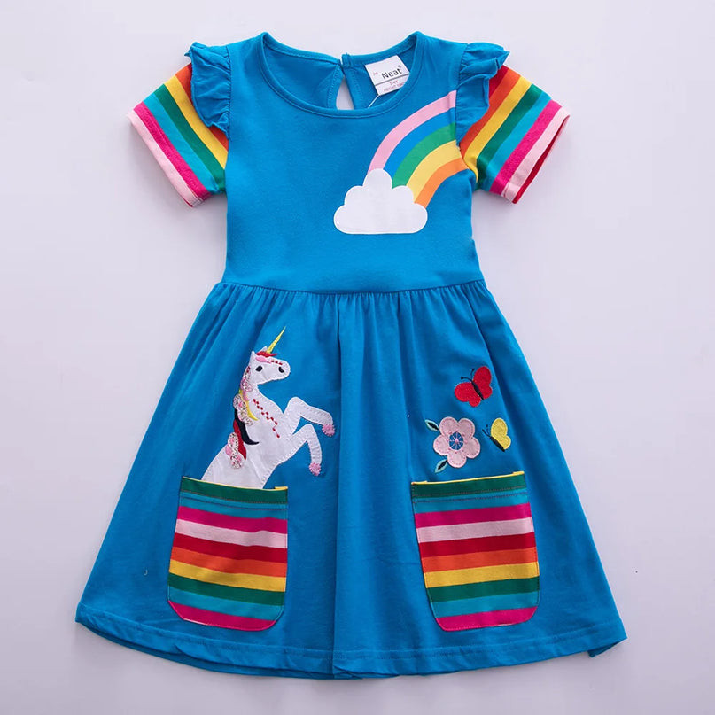 Dein leuchtendes Einhorn Kleid in Fuchsia!
