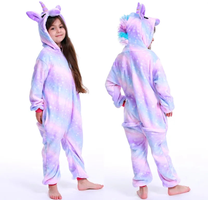 Einhorn Onesie für Kinder in Lila mit Regenbogen-Details und Panda-Design