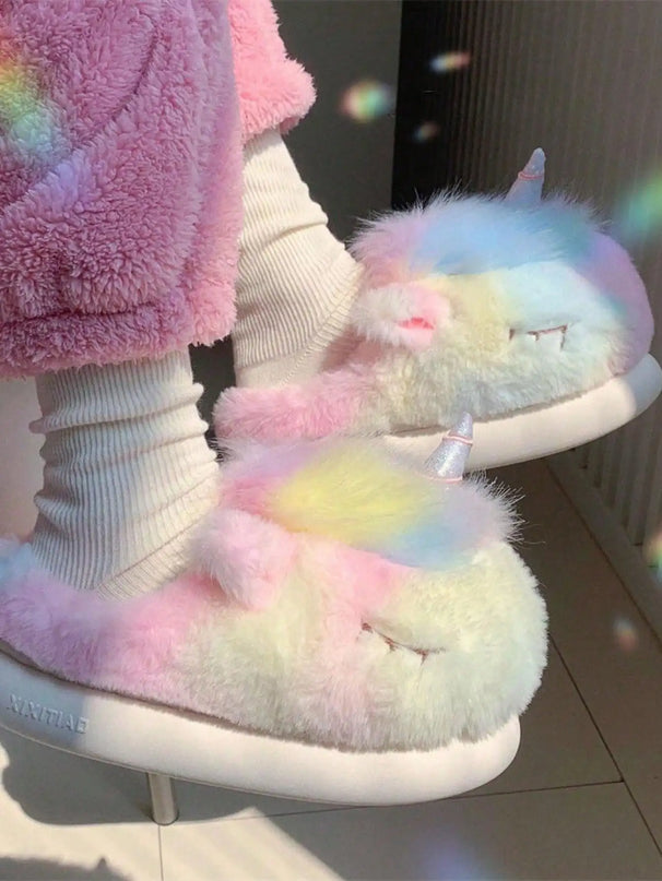 Kuschelige Einhorn Hausschuhe für deine Füße!