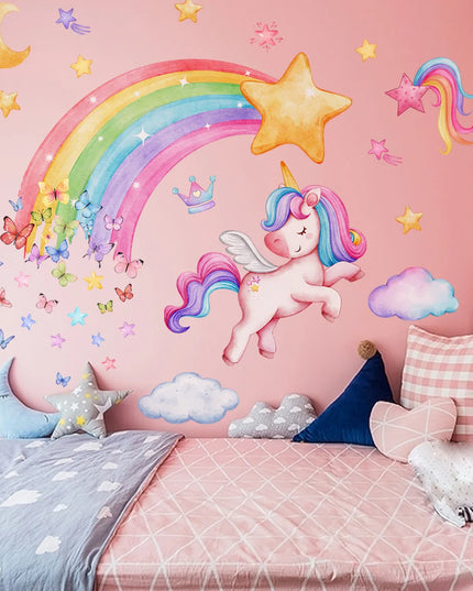 Regenbogen Einhorn Wandtattoo für Kinderzimmer und Mädchenzimmer, bunt und abnehmbar.