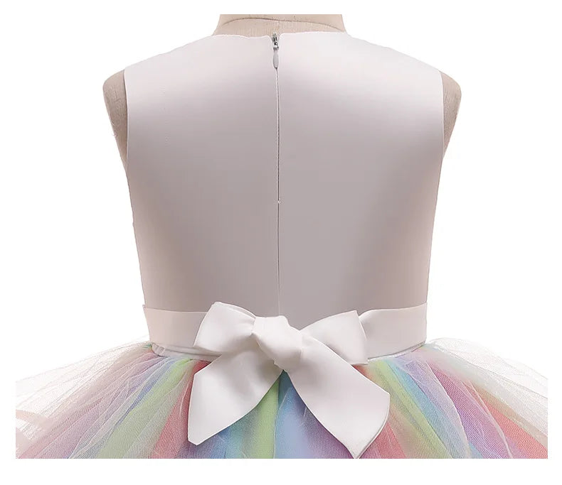 Dein Einhorn Nachtlicht Kleid mit LED-Magie!