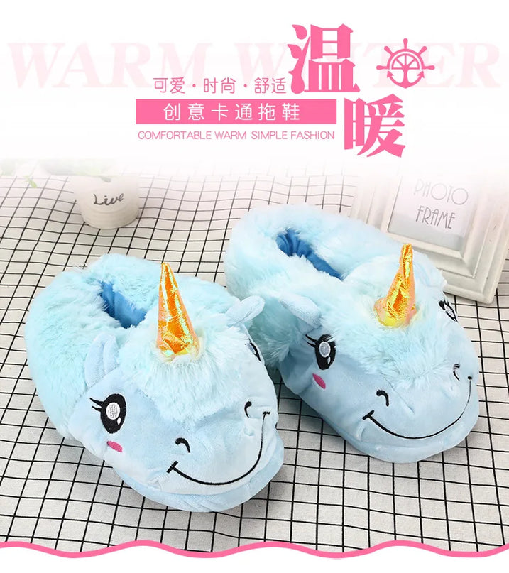 Blaue Einhorn Hausschuhe für winterliche