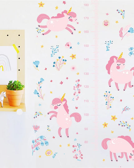 Pinkes Einhorn Wandtattoo mit Höhenmesser
